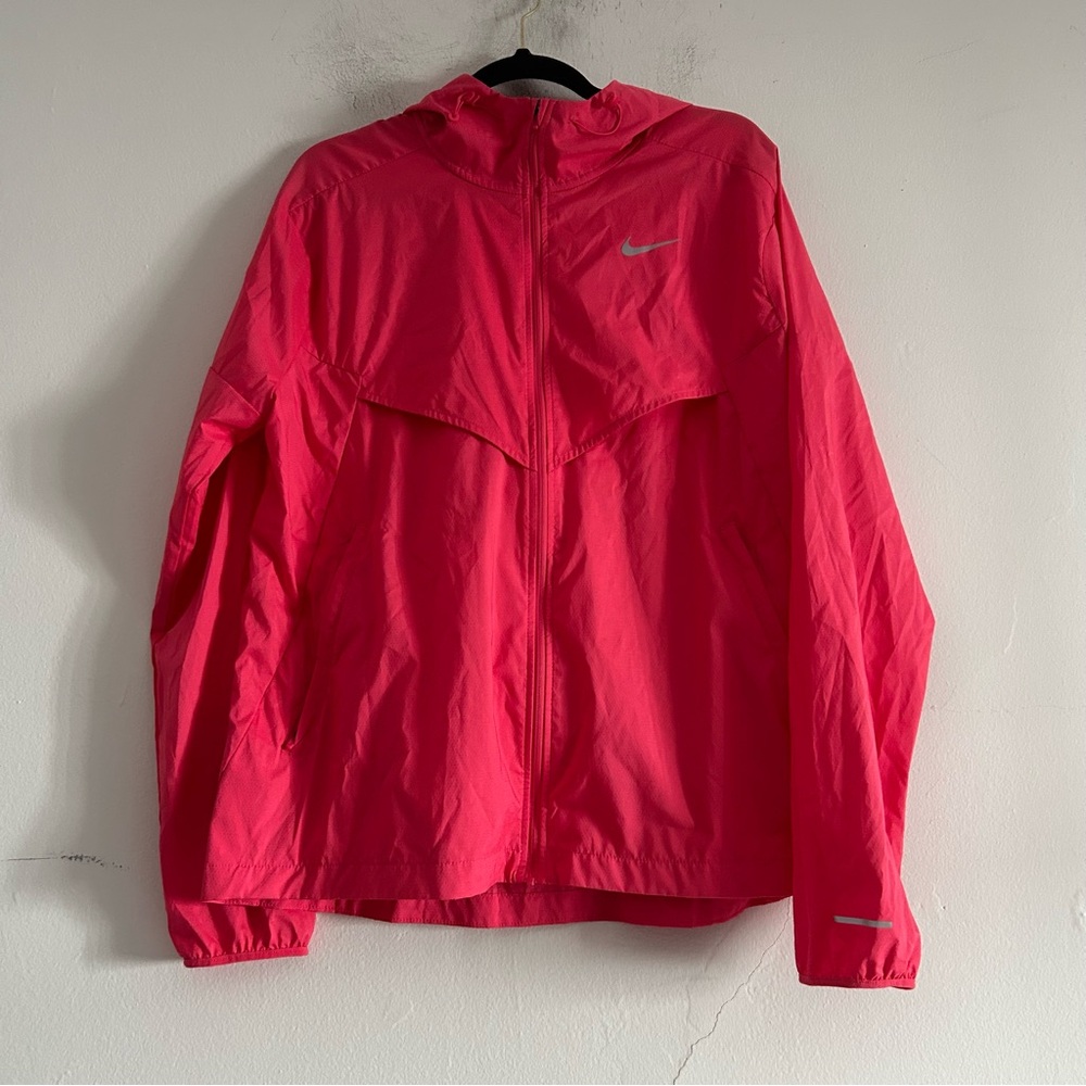 Nike Men's Windrunner Repel Running Jacket Pink Size Medium Casual Travel